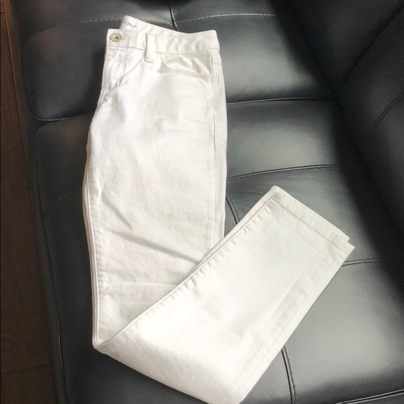 Banana Republic Denim - Banana Republic White Jeans
